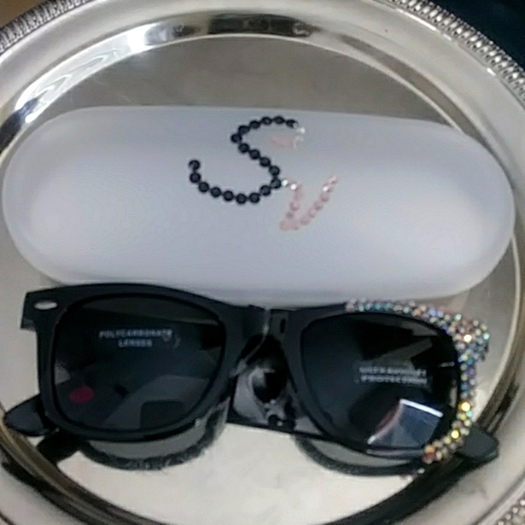 SimplyVita sunglasses - Picture 1 of 3